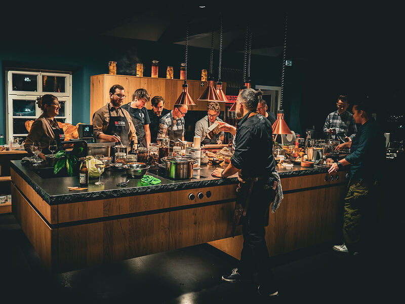 Außergewöhnliche Weihnachtsfeier: Kitchenparty im Liebesbier 