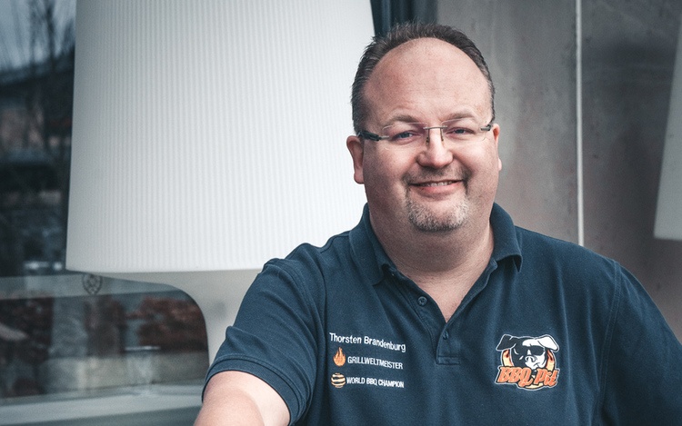 467659_maisel_and_friends_brewbq3_bbqpit_slider_03