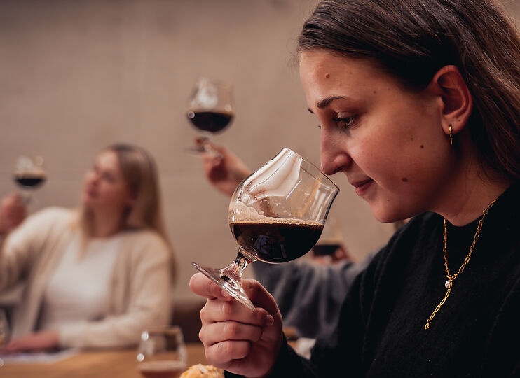 Mit Freunden einen tollen Abend beim Biertasting erleben