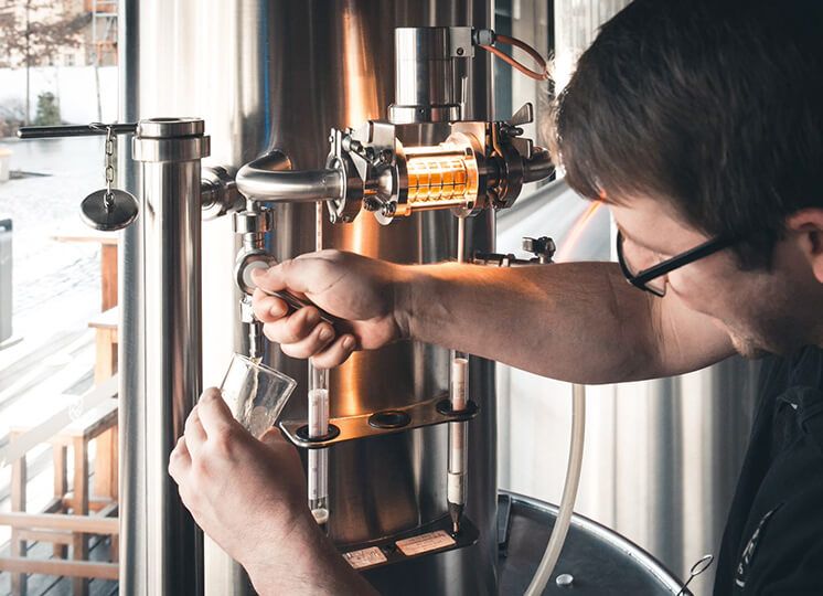 Arbeiten in der Brauerei Gebr. Maisel in Bayreuth